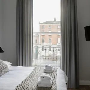 3* Pensión Pembroke Hall